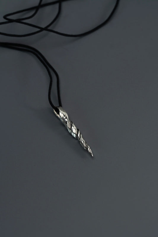 Pendant 001