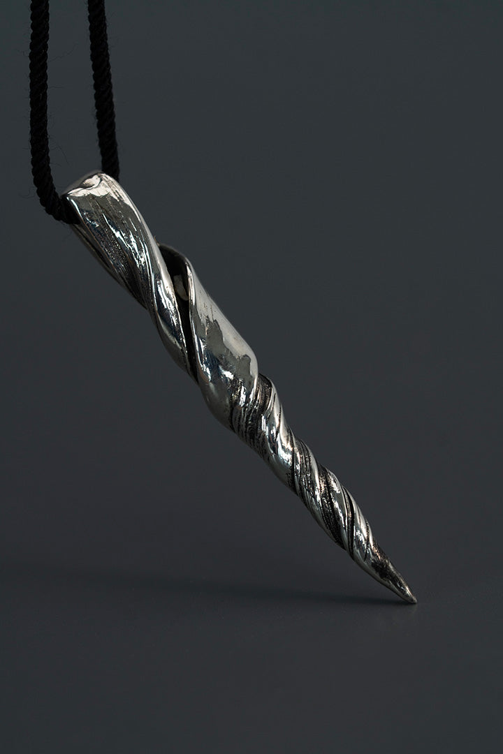 Pendant 001